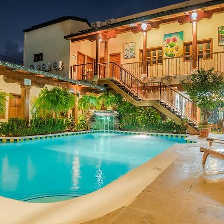 Hotel La Mar Dulce Гранада Екстериор снимка