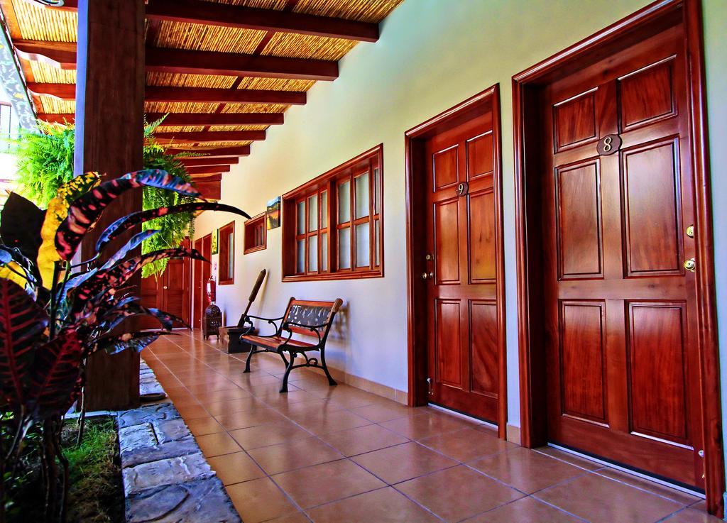 Hotel La Mar Dulce Гранада Екстериор снимка