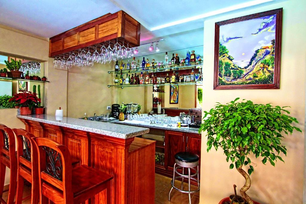 Hotel La Mar Dulce Гранада Екстериор снимка