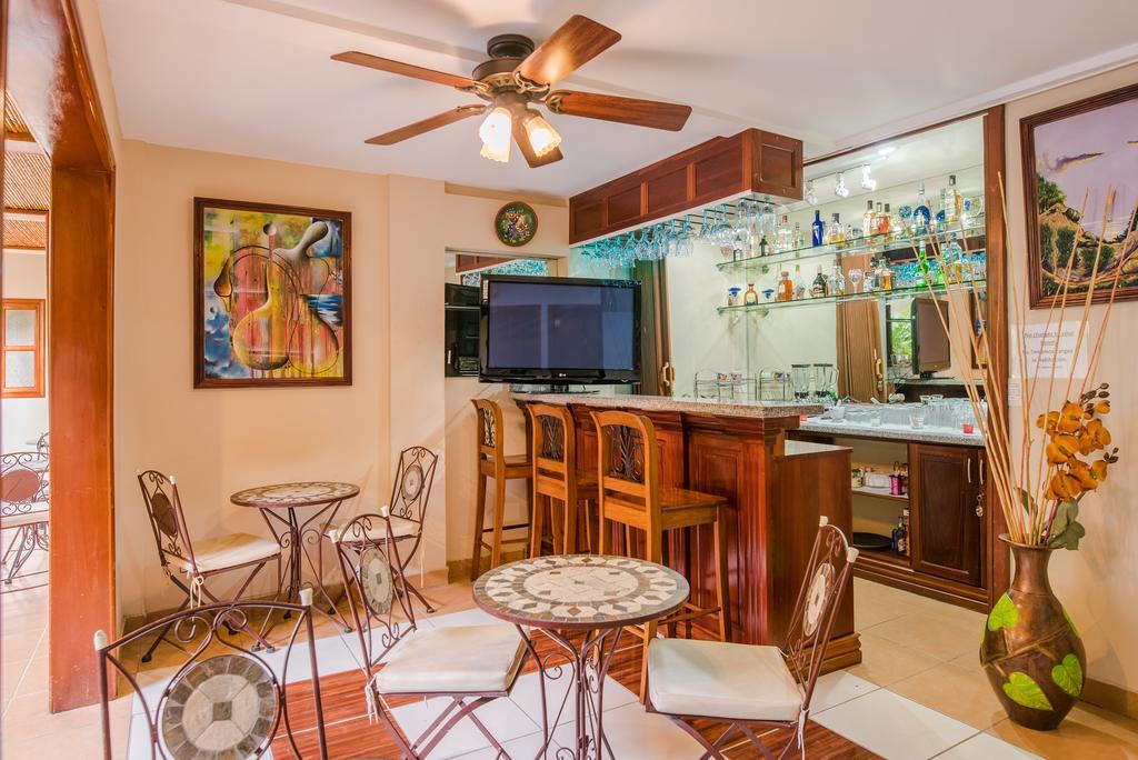Hotel La Mar Dulce Гранада Екстериор снимка