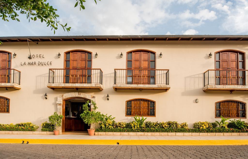 Hotel La Mar Dulce Гранада Екстериор снимка