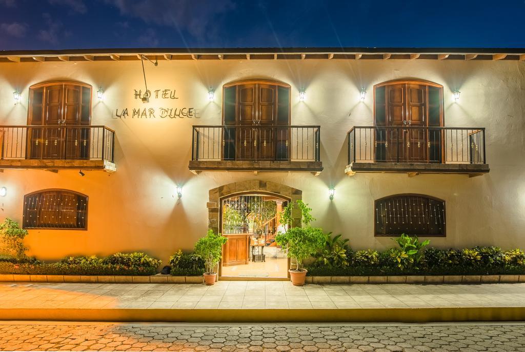 Hotel La Mar Dulce Гранада Екстериор снимка